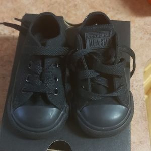Black converse